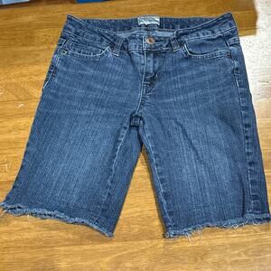 Aeropostale Bermuda length cut-off shorts